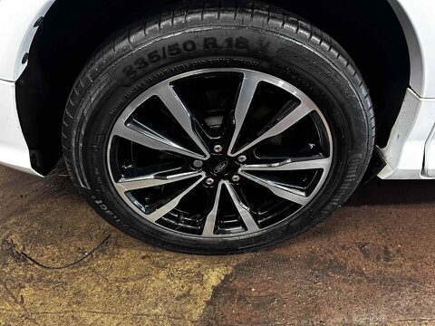 Ford Kuga ST-LINE TDCI 13