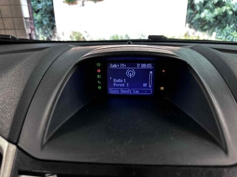 Ford Fiesta TITANIUM 22