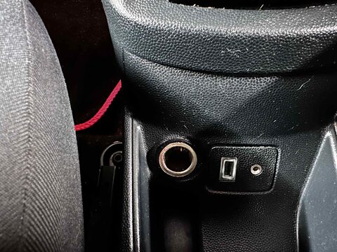 Ford Fiesta TITANIUM 24