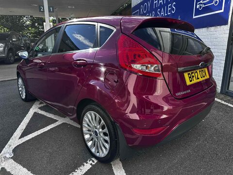 Ford Fiesta TITANIUM 6