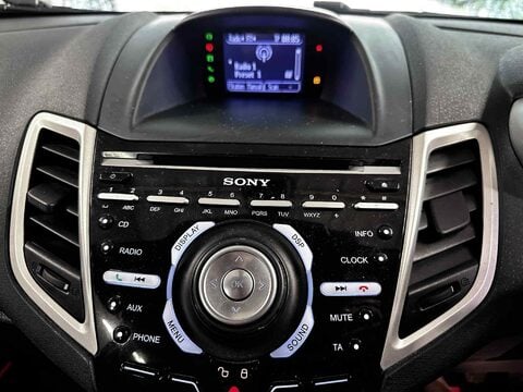 Ford Fiesta TITANIUM 20