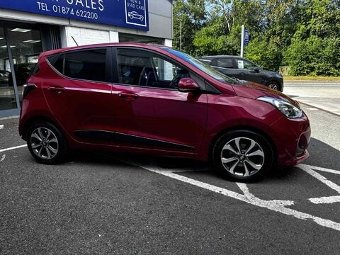 Hyundai i10 PREMIUM SE 8