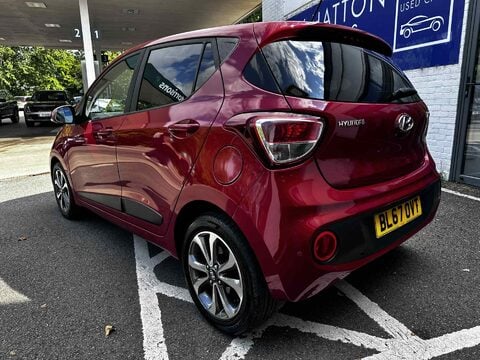Hyundai i10 PREMIUM SE 6