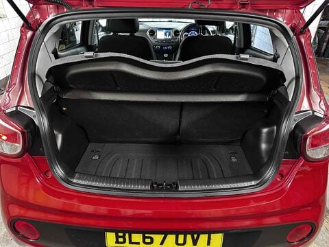 Hyundai i10 PREMIUM SE 30