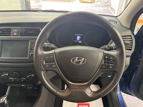 Hyundai i20 MPI PLAY 19