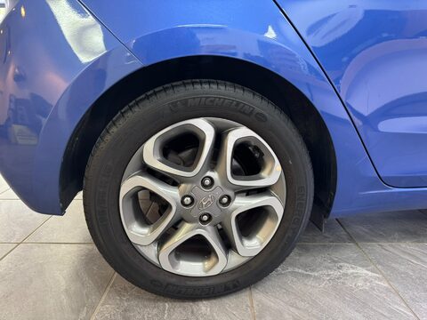 Hyundai i20 MPI PLAY 14