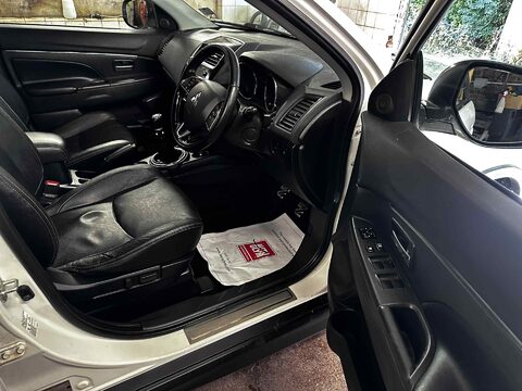 Mitsubishi Asx DI-D 4 17