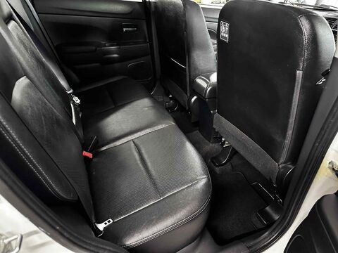 Mitsubishi Asx DI-D 4 29