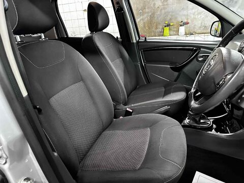 Dacia Duster LAUREATE DCI 17