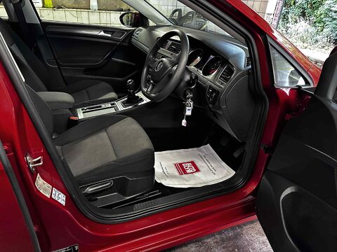 Volkswagen Golf S TSI BLUEMOTION TECHNOLOGY 14
