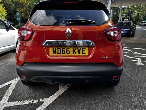 Renault Captur DYNAMIQUE S NAV DCI 8