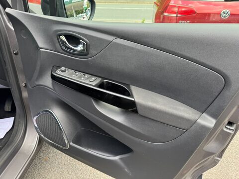 Renault Captur DYNAMIQUE S NAV ENERGY DCI S/S 27