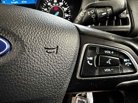 Ford C-Max ZETEC 19