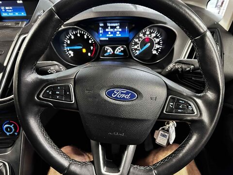 Ford C-Max ZETEC 17