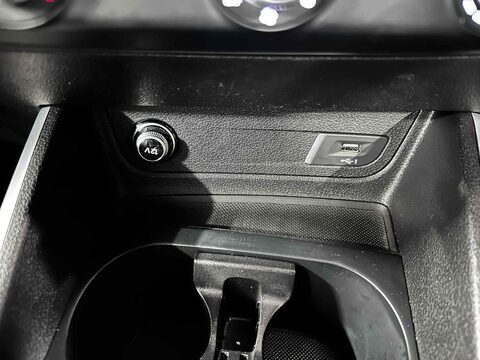 Audi Q2 TFSI S LINE 27