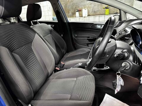 Ford Fiesta ZETEC 15