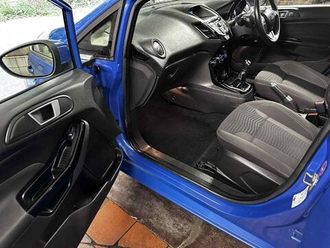 Ford Fiesta ZETEC 3