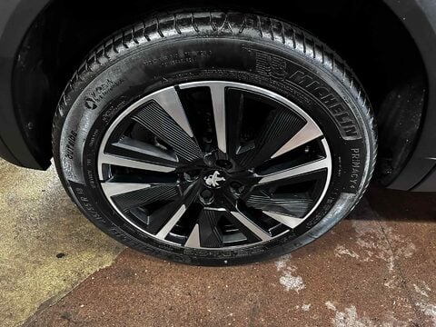 Peugeot 2008 PURETECH S/S GT PREMIUM 11