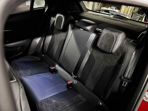 Peugeot 2008 PURETECH S/S GT PREMIUM 28
