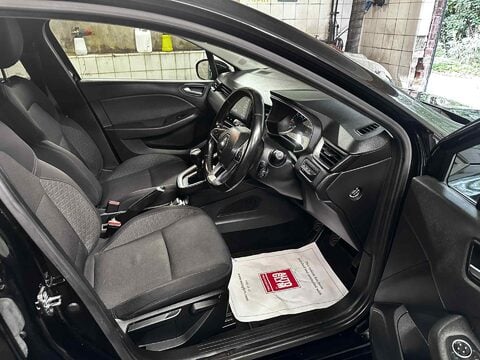 Renault Clio ICONIC DCI 15