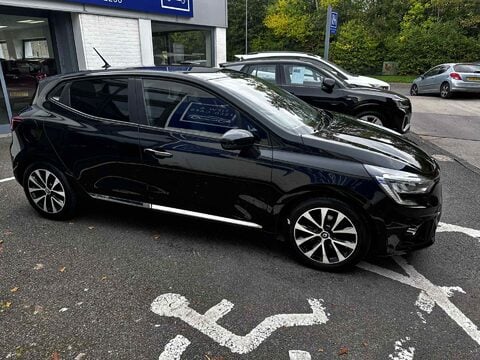 Renault Clio ICONIC DCI 8