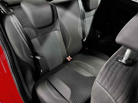Ford Fiesta ZETEC 26