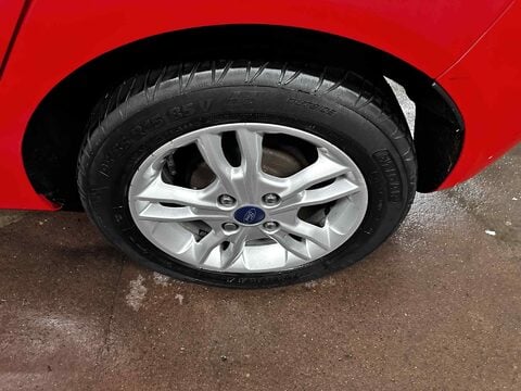 Ford Fiesta ZETEC 10