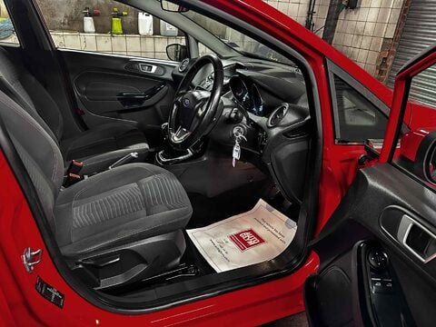 Ford Fiesta ZETEC 15