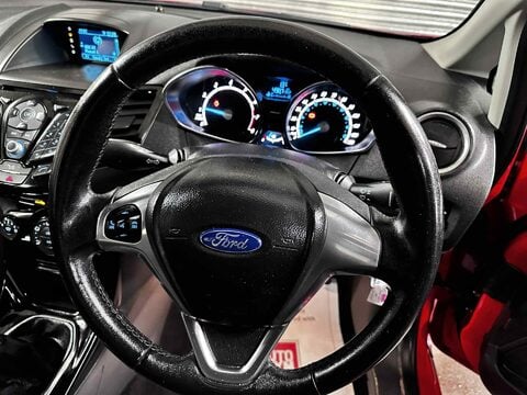 Ford Fiesta ZETEC 17