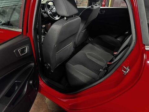 Ford Fiesta ZETEC 25