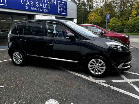Renault Scenic DYNAMIQUE NAV DCI 8