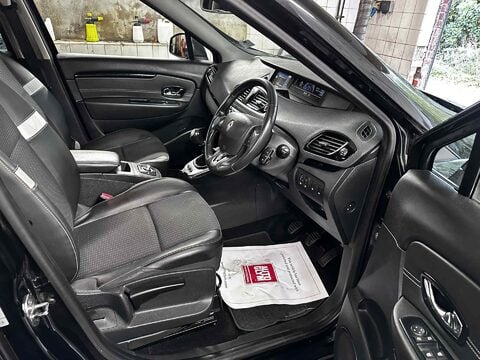 Renault Scenic DYNAMIQUE NAV DCI 15
