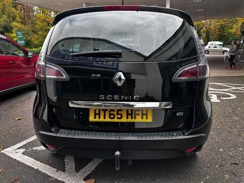 Renault Scenic DYNAMIQUE NAV DCI 7