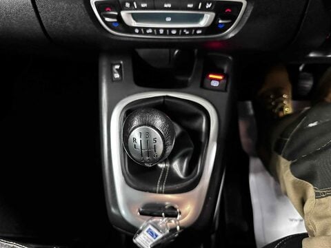 Renault Scenic DYNAMIQUE NAV DCI 20
