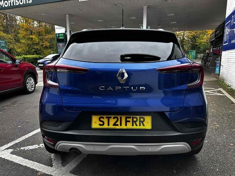 Renault Captur ICONIC TCE EDC 7