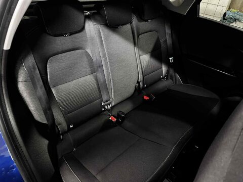 Renault Captur ICONIC TCE EDC 27