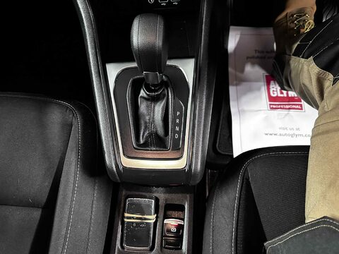 Renault Captur ICONIC TCE EDC 21