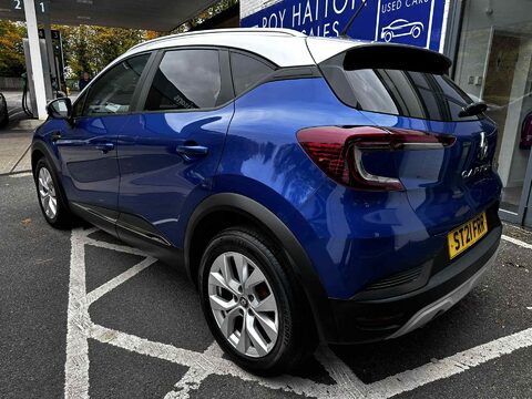 Renault Captur ICONIC TCE EDC 6