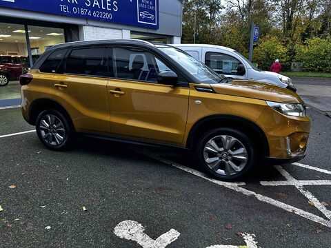 Suzuki Vitara SZ-T BOOSTERJET MHEV 7