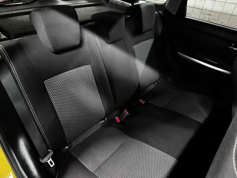Suzuki Vitara SZ-T BOOSTERJET MHEV 26