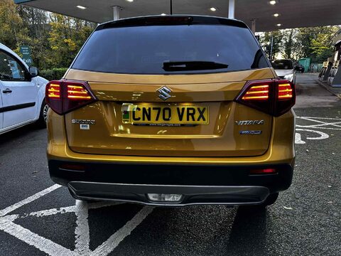 Suzuki Vitara SZ-T BOOSTERJET MHEV 6