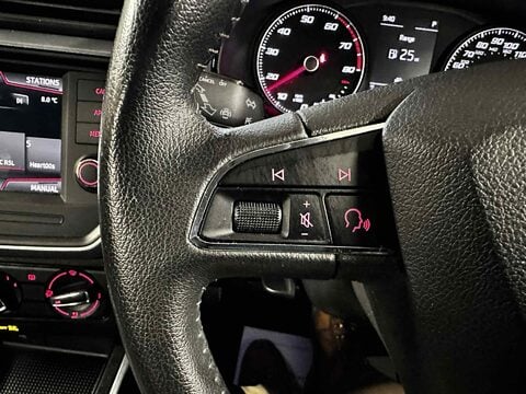 SEAT Arona TSI SE DSG 17