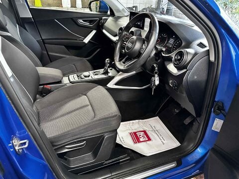 Audi Q2 TFSI SPORT 16