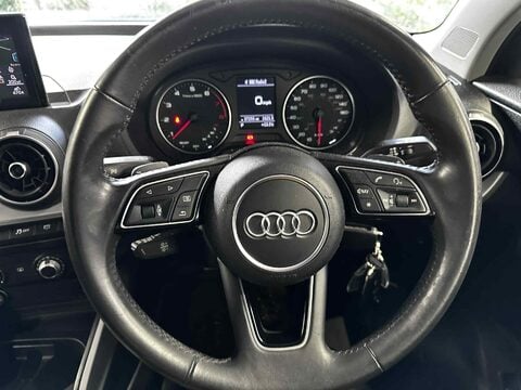 Audi Q2 TFSI SPORT 18