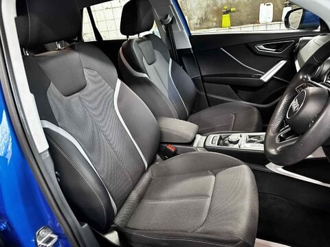 Audi Q2 TFSI SPORT 15