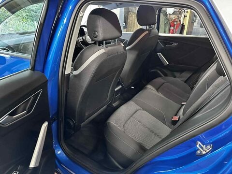 Audi Q2 TFSI SPORT 28