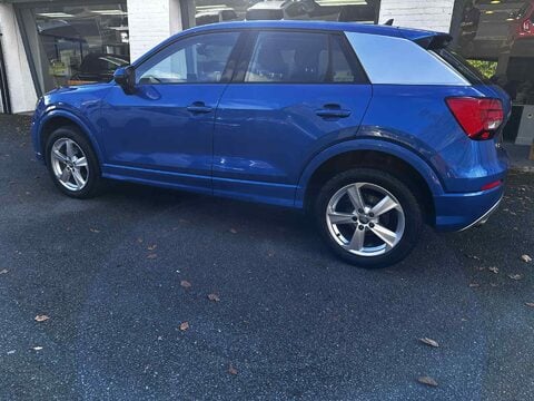 Audi Q2 TFSI SPORT 5