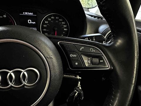 Audi Q2 TFSI SPORT 20