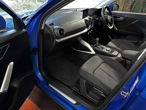 Audi Q2 TFSI SPORT 3