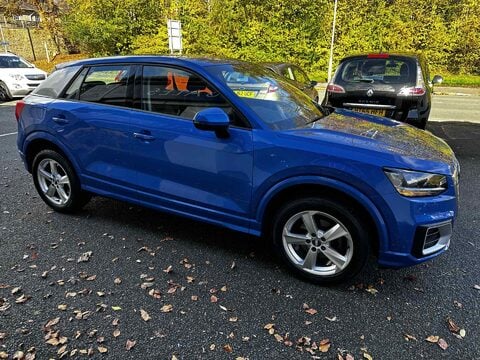 Audi Q2 TFSI SPORT 8